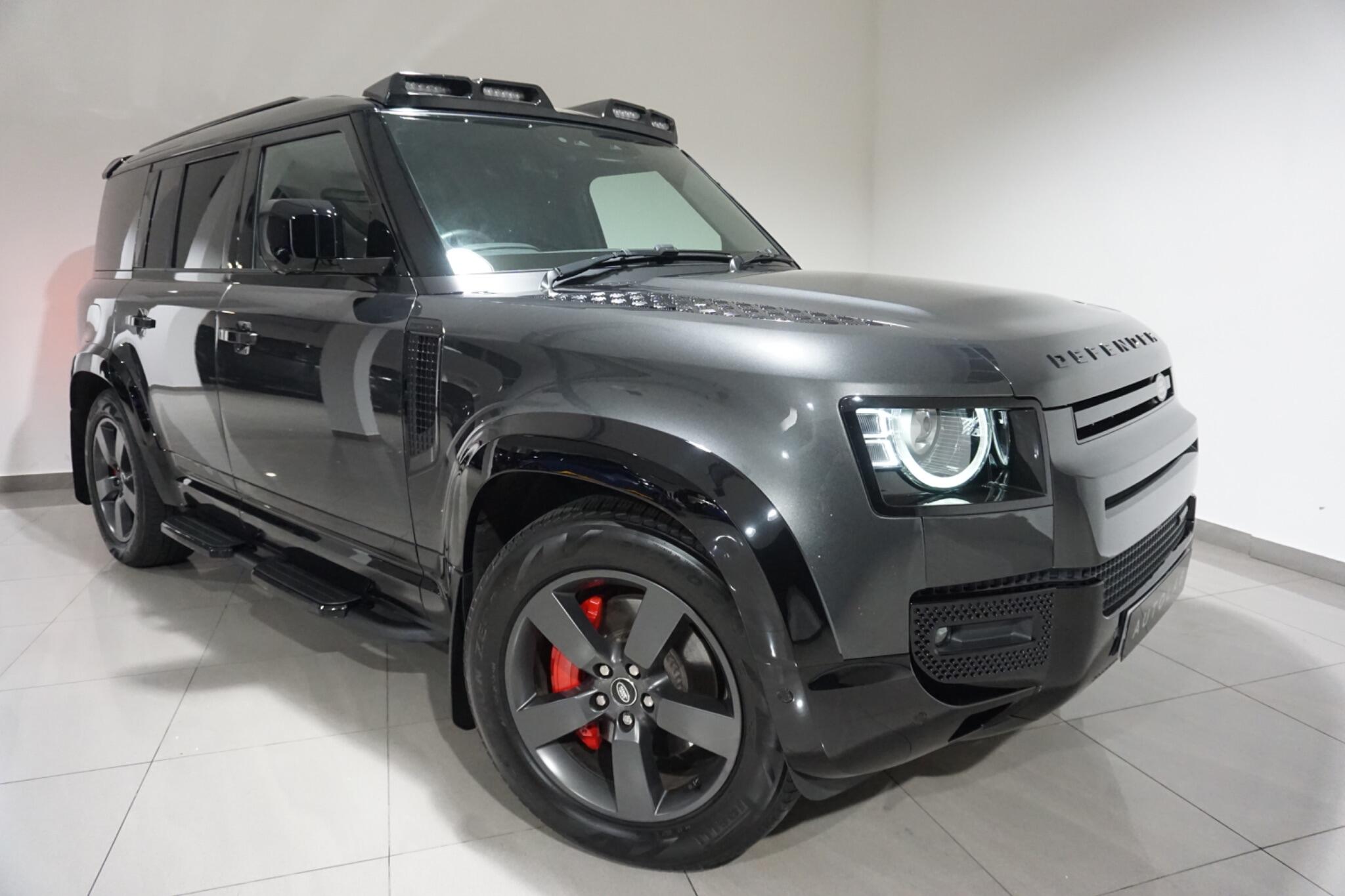 Land Rover Defender 110 3.0 D300 MHEV X-Dynamic HSE Hard Top SUV Auto 4WD MWB Euro 6 (s/s) 5dr